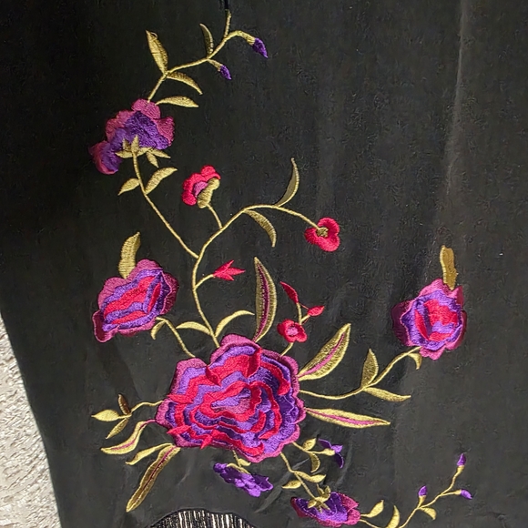 Clio Black Pencil Skirt with Vibrant Floral Embroidery And Fringe - Picture 3 of 6
